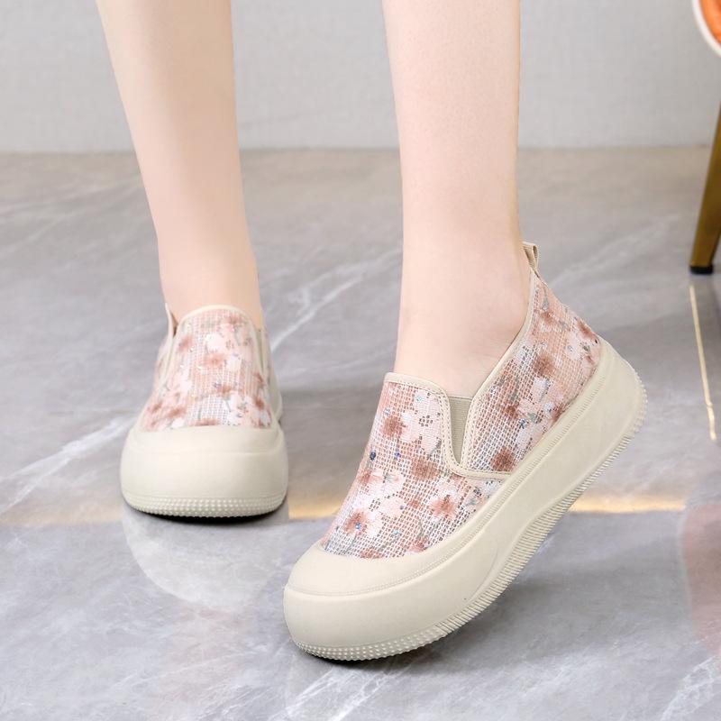 Summer shallow mouth mesh cloth shoes women breathable one pedal casual shoes middle-aged comfortable non-slip