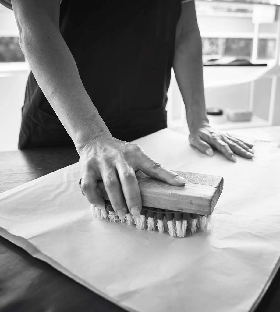 Yamazaki Boat-Shaped Ironing Board, Aluminum Coated, Silver, Approx. 75x30x20cm, Masterful Technique, 1225