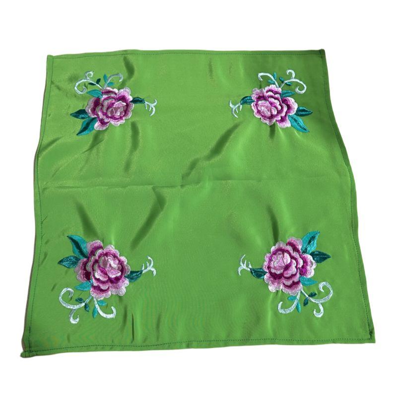 

Платочек мисс Хуа Дань Green (four flowers)