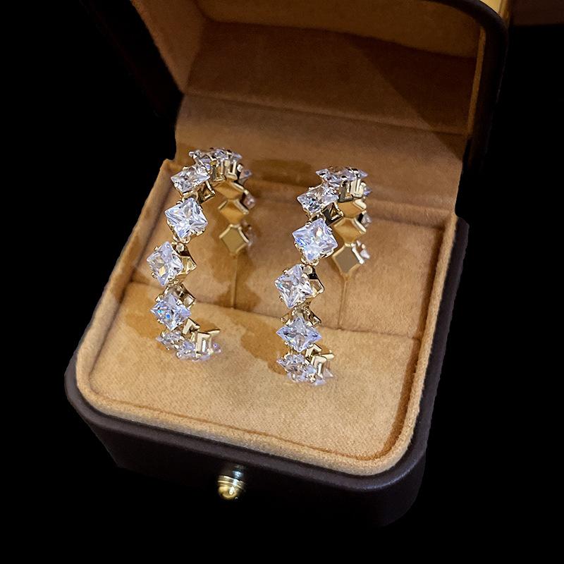 Grüner Zirkon-Creolen-Ohrring, C-Form, luxuriös, übertrieben, geometrisch, glänzend, große Ohrringe, Schmuck, Party-Geschenk