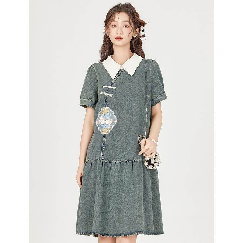 

Летнее ретро улучшенное ципао вышитое платье из выбеленного денима с коротким рукавом L