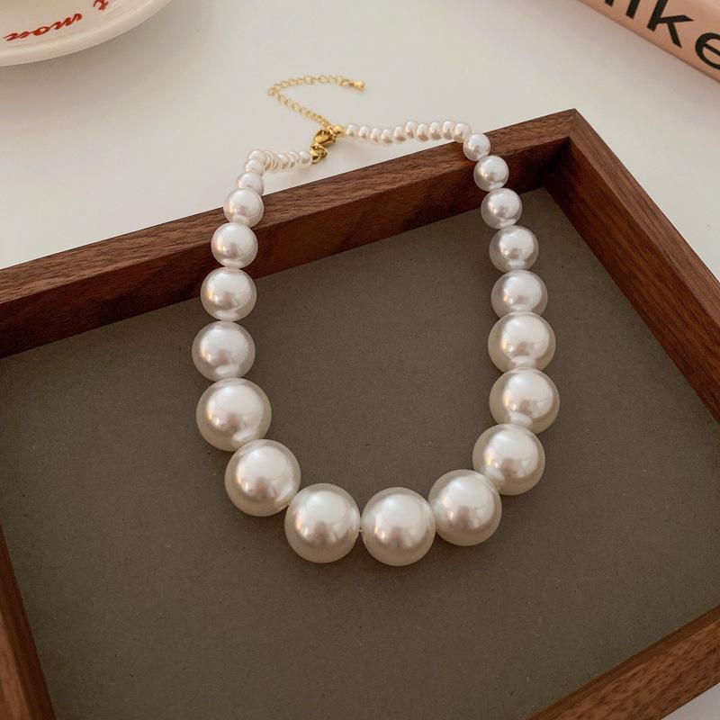 Retro design sense gradual change size pearl necklace baroque fashion simple collarbone chain versatile temperament necklace women