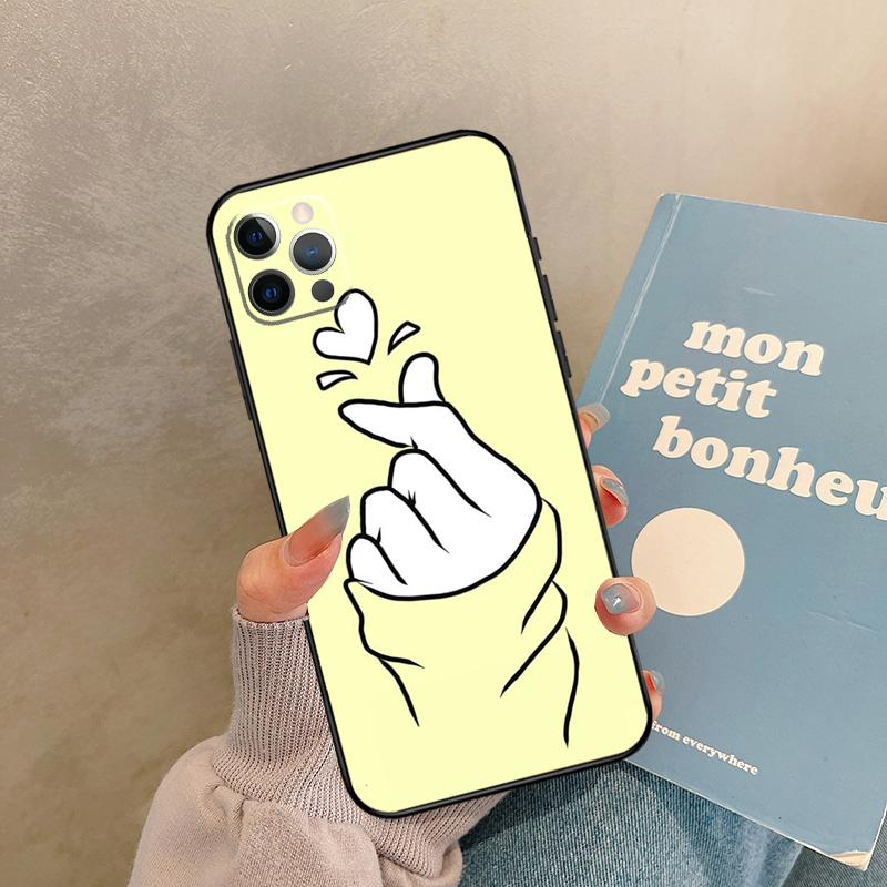 Kpop Hand Finger Heart Case For iPhone 17 Air 15 14 13 12 11 16 Pro Max 13 Mini XR 15 16 Plus 16e Back Cover Shell