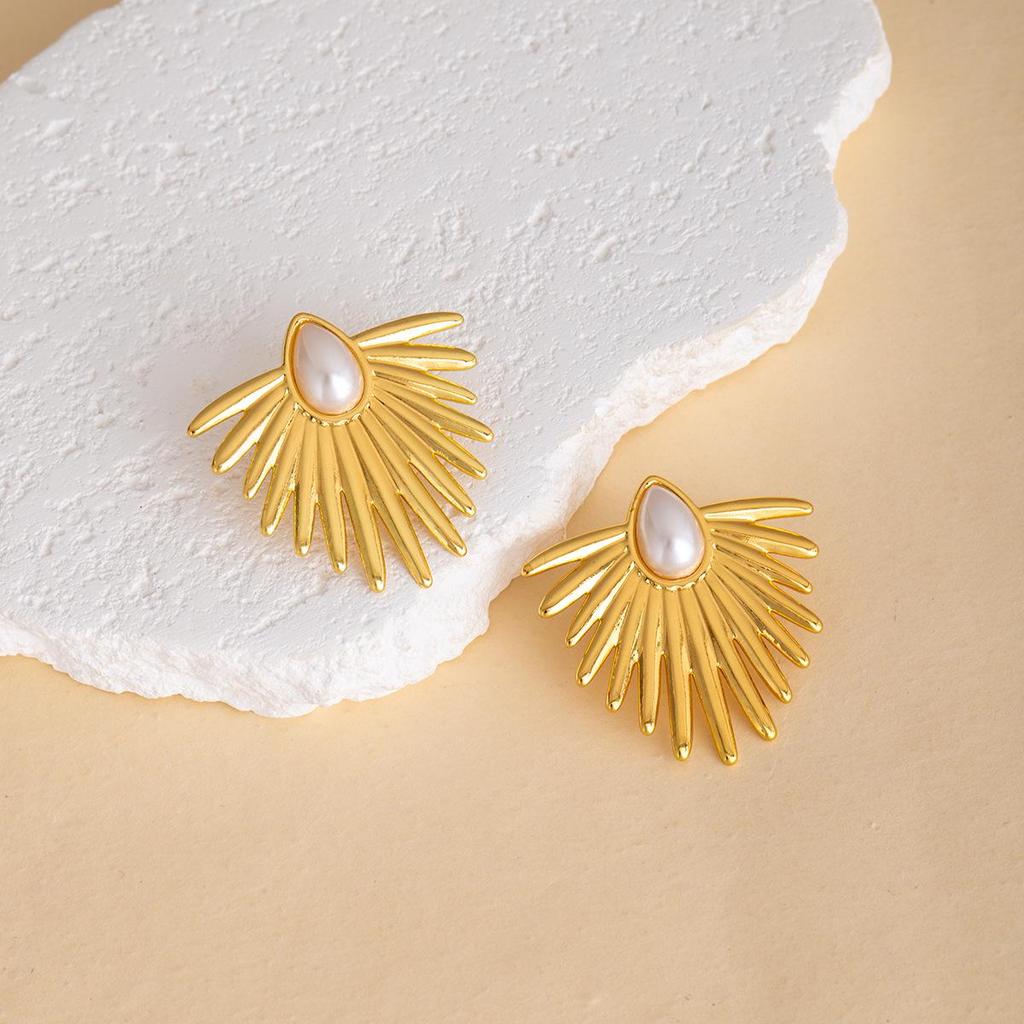 European Retro Geometric Leaf & Heart Stainless Steel Stud Earrings