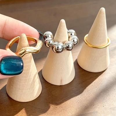 Schmuckherstellung – Verpackung & Präsentation von Schmuck