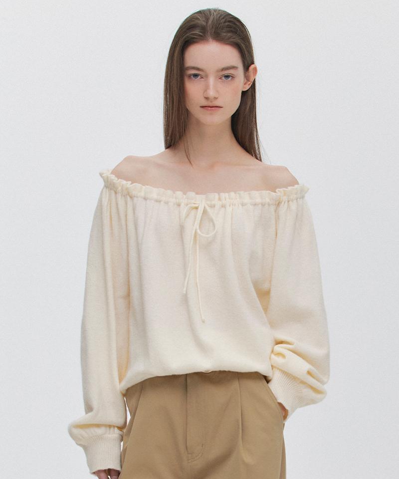 MARIE CLAIRE Off-Shoulder Ribbon Shirred Knit (Magakn17Mye)