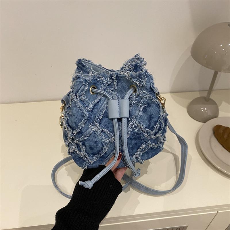 2025 New Simple Drawstring Tassel Bag Single Shoulder Crossbody Bag