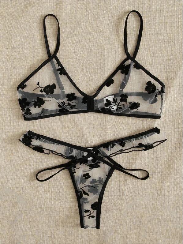 European & American Black Lace Temptation Three-Point Lingerie