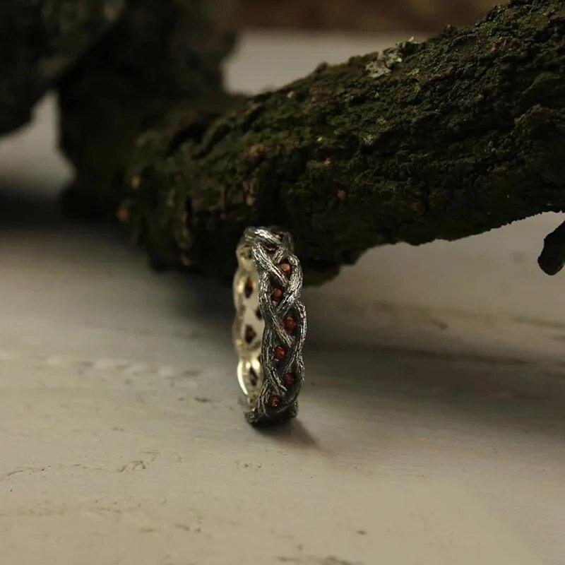 Bohemian Vintage Antik Gold Farbe Unendlichkeit ineinander verschlungener Kreuz Ring Inlay Roter Kristall Ring Wikinger Keltischer Knoten Damen Ehering