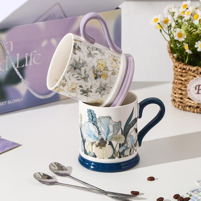 Iris Hochwertiger Keramik-Wasserbecher Paarbecher Souvenir Retro Blumige Tasse Geschäftsgeschenk-Set