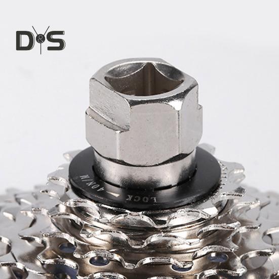 Bicycle Flywheels Remover Bike Freewheel Disassembly Tool Road Mountain Bike Repair Tool for Removing And Installing Flywheels