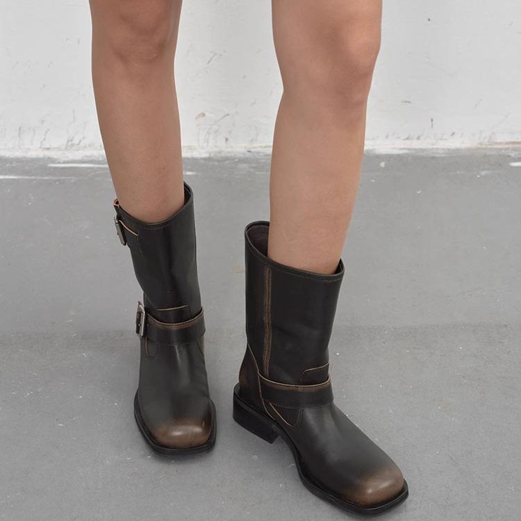 Europäische Station handpolierte alte Retro Kurzstiefel Damen 2025 großer Schaftumfang Spice Girl Wind Gürtelschnalle Ritterstiefel Tide