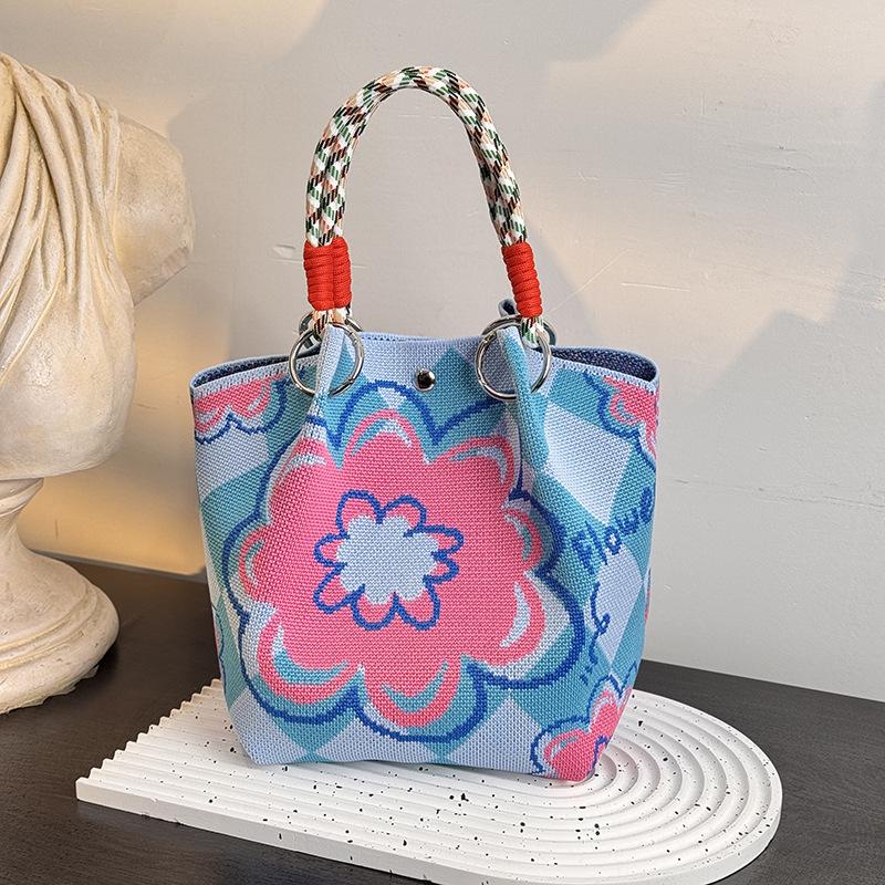 2025 Knitted Hollow-out Flower Handbag: Versatile, Large Capacity, Stylish Souvenir Gift