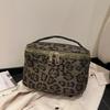 Neue Kosmetiktasche mit großem Fassungsvermögen, Leopardenmuster, mehrere Fächer, Make-up-Tasche, Kunstwildleder, Kulturtasche, Reise