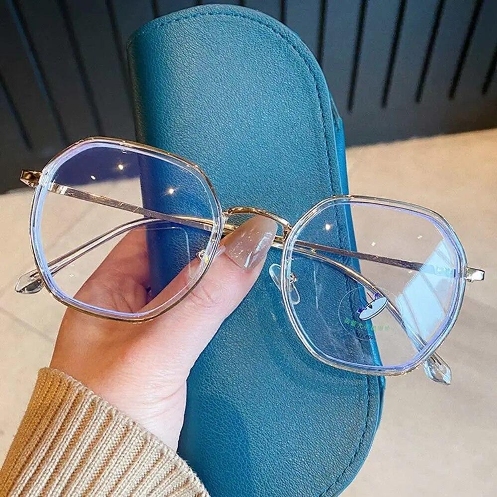Fashion Anti-Blue Light Glasses Women Men Square Optical Frame Eye Protection Ultra Light Eyeglasses Office Computer Goggles