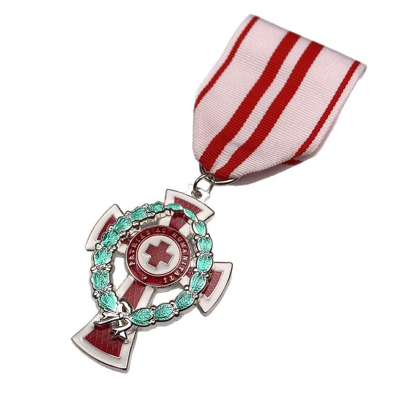 Austro Hungarian Silver Plated Oak Leaf Wreath, Red Cross Emblem, Pendant, Soviet Medal, Commemorative Medal,  Christmas Gift, Stocking Stuffers