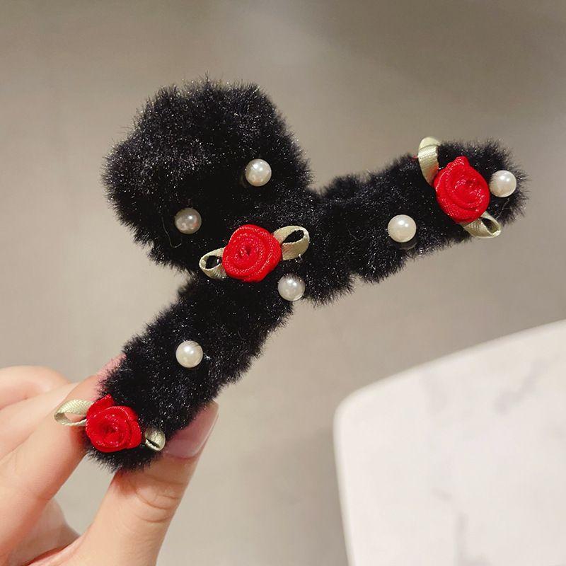 1pc New Style Plush Pearl Gentle Rose Flower Hair Clip, Large Grip Clip, Shark Grip Clip At the Back of the Head