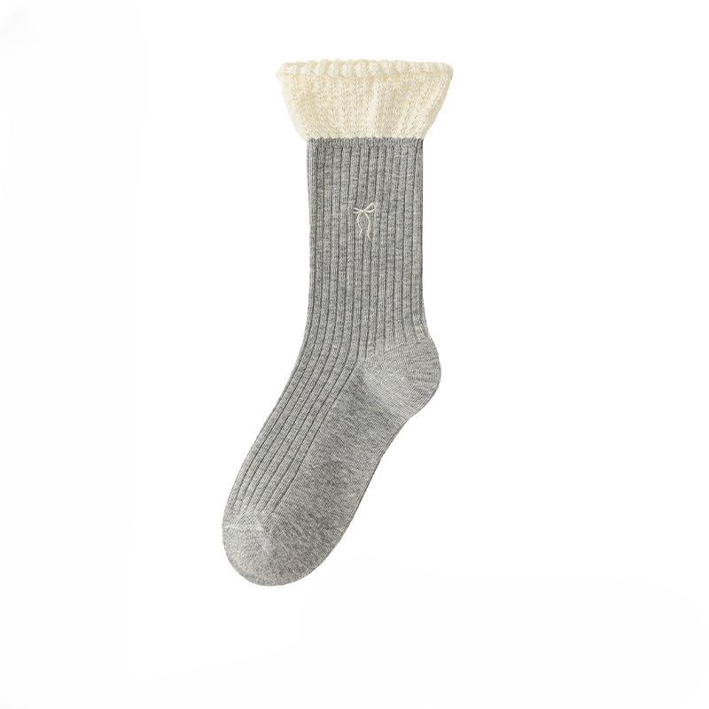 Female Autumn and Winter Bow Embroidery Lace Sweaty Breathable College Wind Tube Cotton Socks