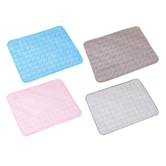 Dog Cooling Mat, Self-Cooling Summer Pet Mat, Breathable Ice Silk Cooling Pad, Washable Portable Self-Cooling Mat for Large Small Dogs Cats