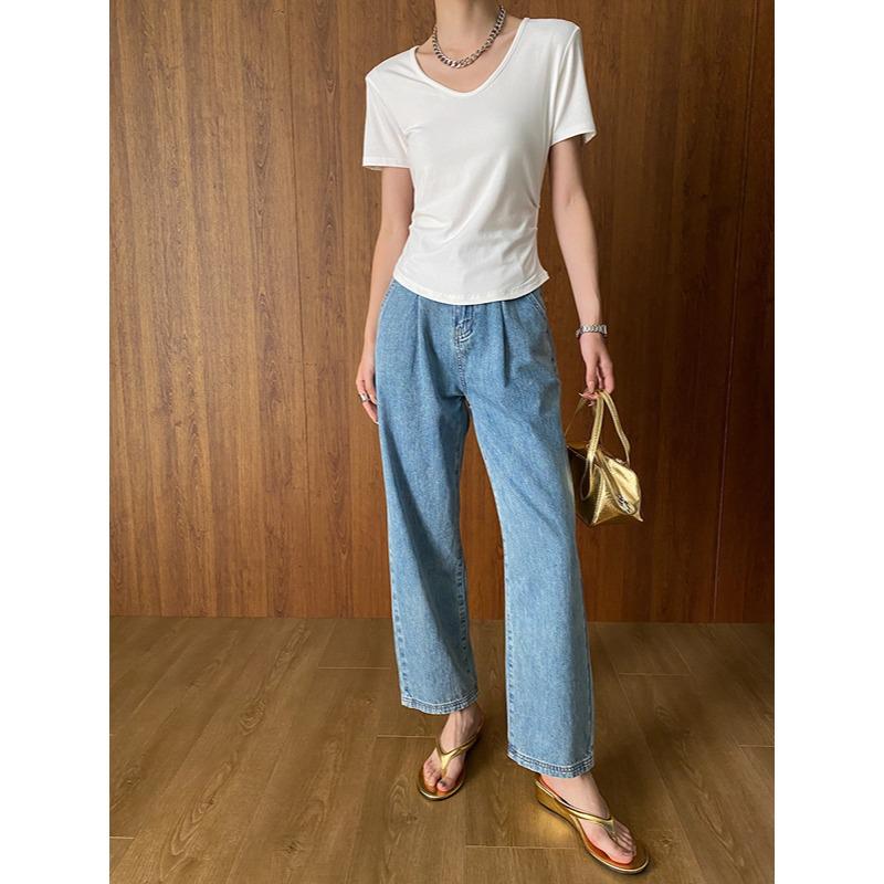 Sinan Kağıt Adam Lüks V Yaka Kısa Kollu; Pileli Bel, Dar Kesim, Düz Omuzlu Üst SN5745