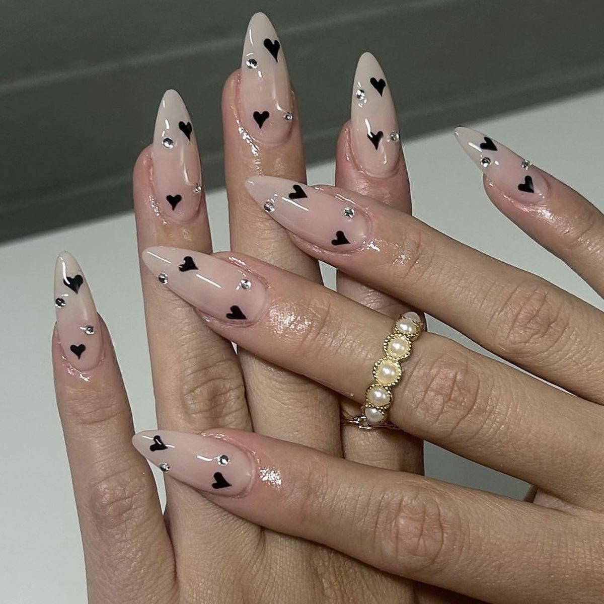 

Almond-Shaped Black Heart Rhinestone Wearable Nails - Removable Fake Nail Art Patches