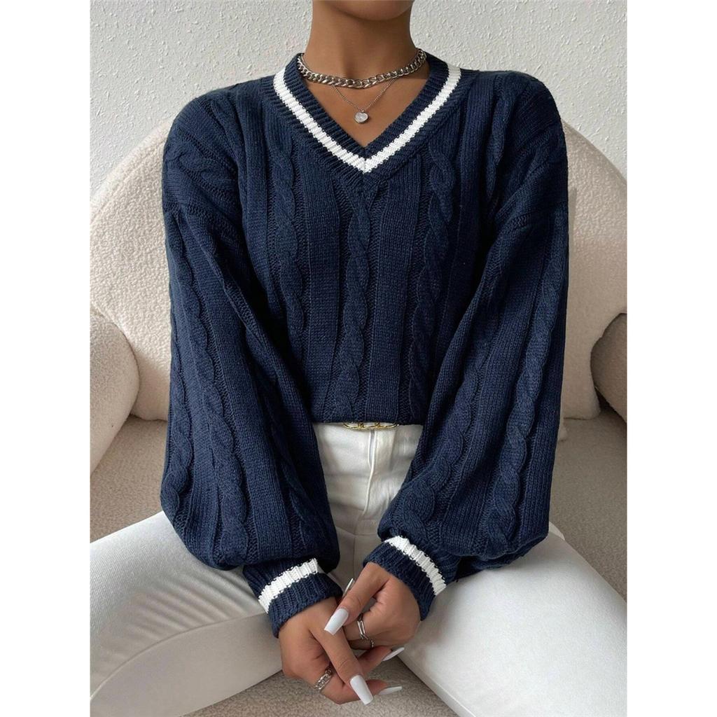 Autumn and Winter Women Temperament Striped Trimmed Twisted Flower Knitted Shoulder Sweater