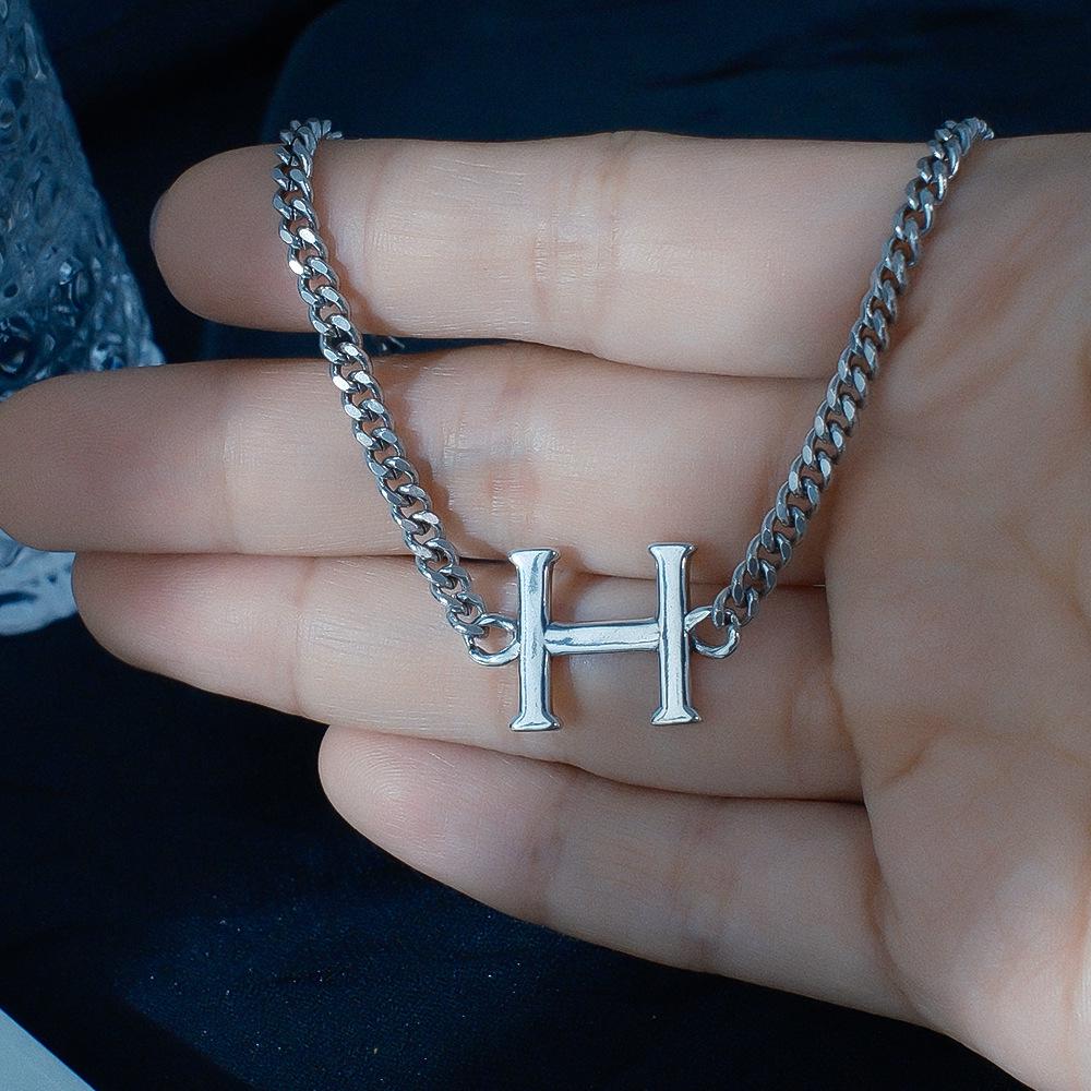 Elegant H Letter Necklace: Trendy Women’s Hip Hop-Inspired Cuban Chain Jewelry