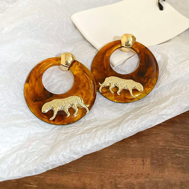 Gold Plated U-Shaped Retro Resin Ear Cuffs - Melaude Versatile Earrings for Women - Autumn/Winter Fashion Accessory