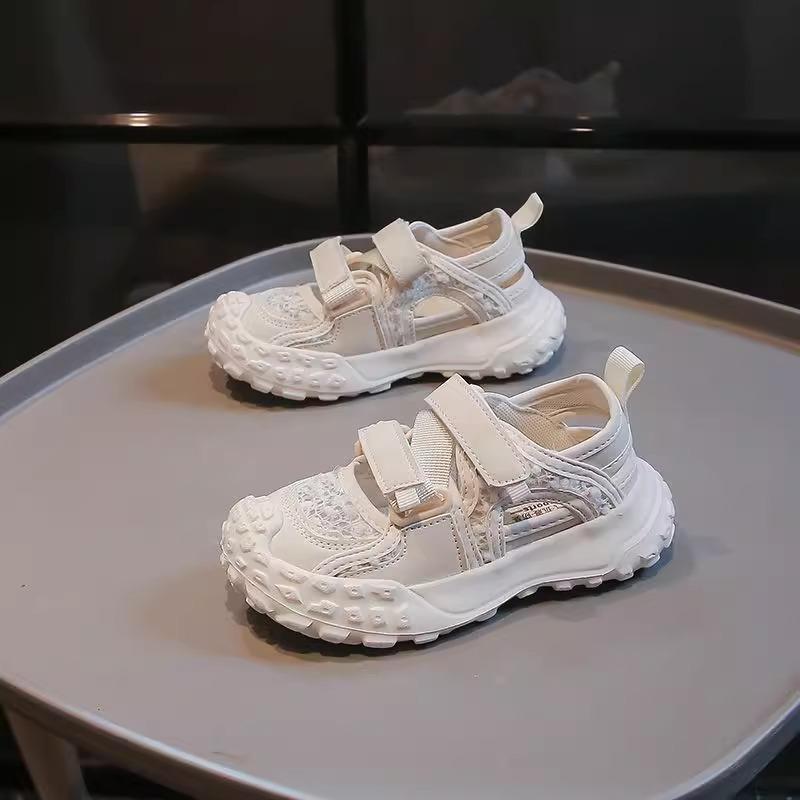Children's Summer Sports Sandals2026New Popular Shoes for Girls, Closed-toe Mesh Shoes, Summer Style for Older Girls, Soft Sole