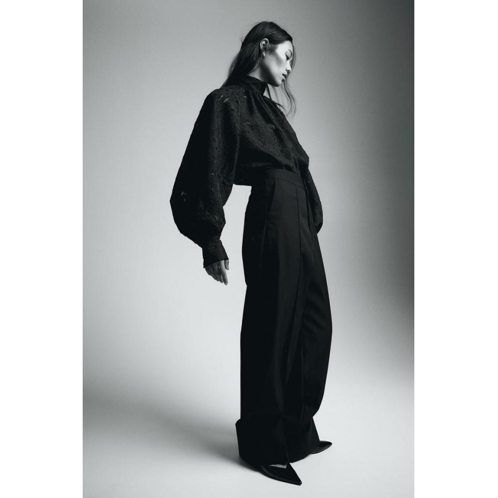 

Текстурная блузка HM черная