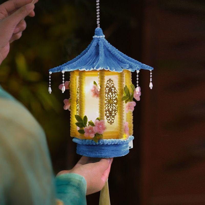 Mid-Autumn Festival Luminous Chinese Palace Lantern DIY Kit: Ancient-Style Handmade Flower Lantern for Children.