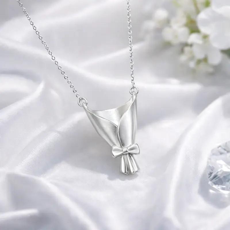 Elegant Wearable Flower Bouquet Clip Pendant Necklace for Women Trendy Romantic Gift for Mom Choker Party Jewelry Gifts