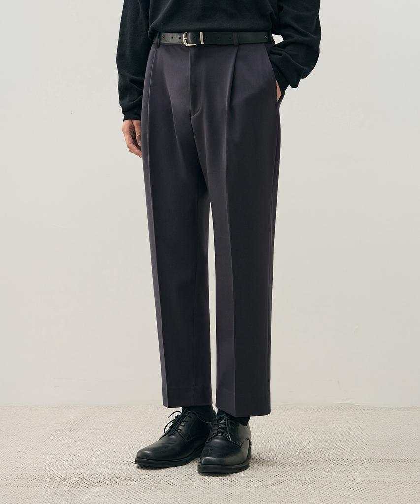 DRAW FIT Single-Pleat Banded Tapered Slacks [Blue Grey]