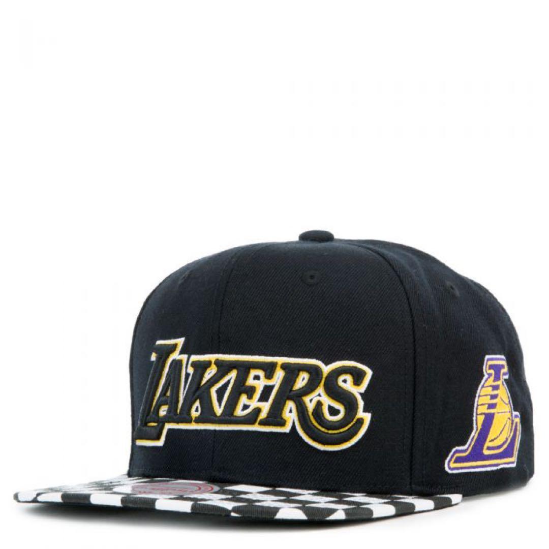 Used Mitchell & Ness Lakers Lakers Cap NBA