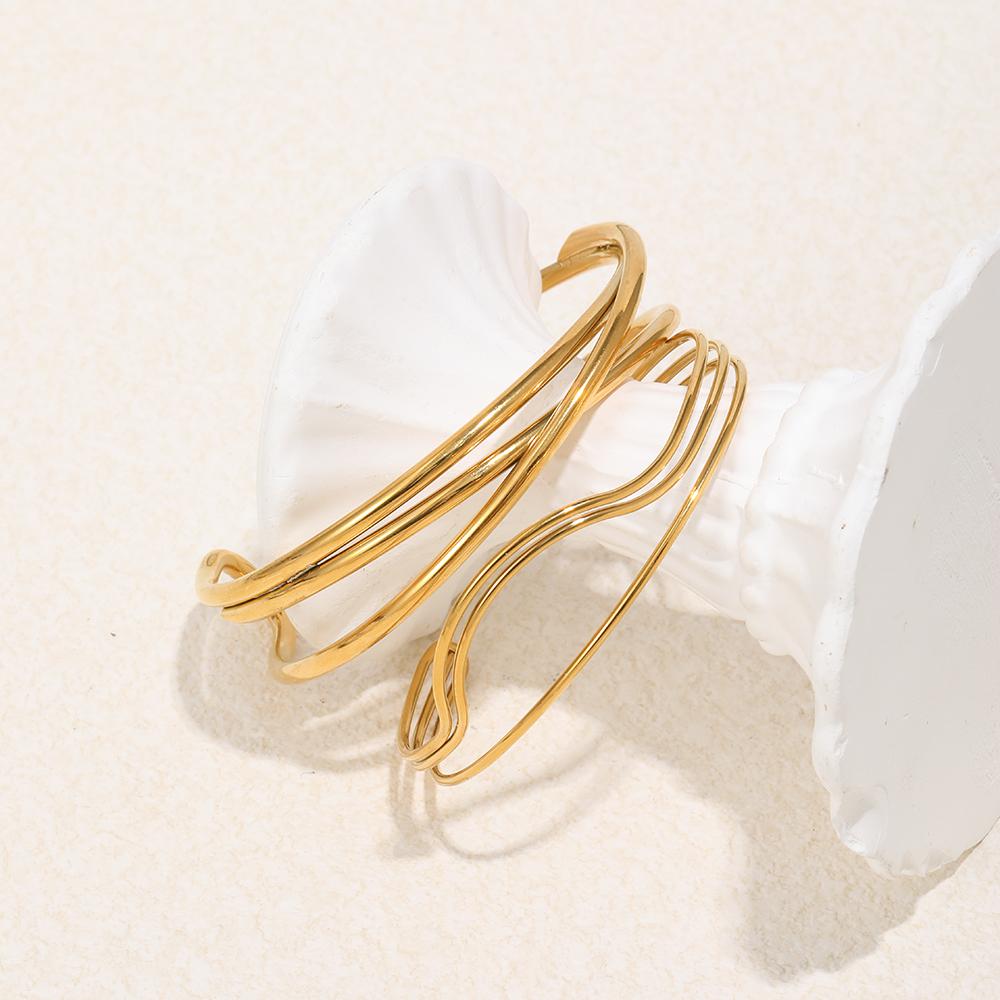 MamacitaSlay 316L Stainless Steel Wave Shaped Cuff Bracelet 18K Gold Plated Waterproof Wrist Jewelry Women's Creative Bracelet