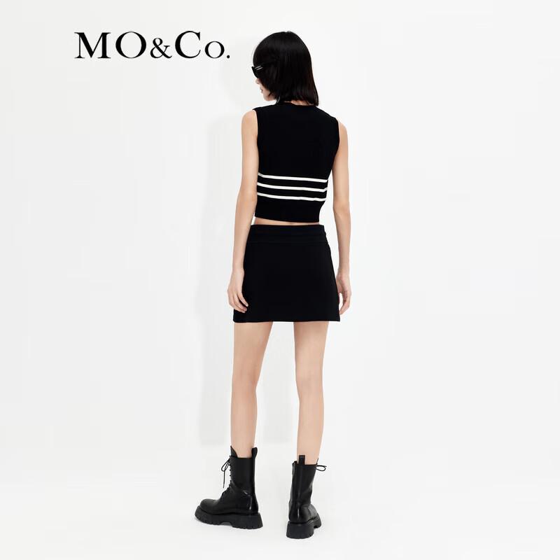 MO&Co. Striped Rib-Knit V-Neck Cropped Vest