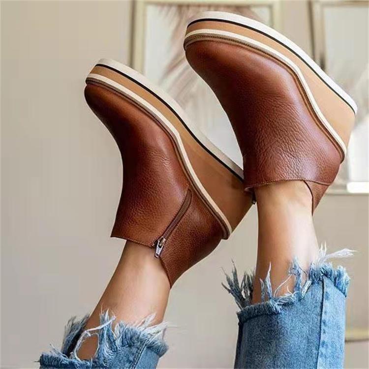 2025 neue Übergröße Schrägabsatz Kurzstiefel Damen Herbst und Winter Europäisch und Amerikanisch Flache Sohle Seitenreißverschluss Runde Spitze Einfarbig Nackt Boo