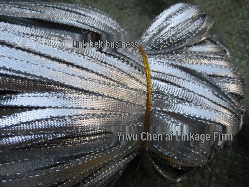 Gold und Silber Flaches Band - Metallicfaden-Kantenbesatz mit dekorativen Zöpfen