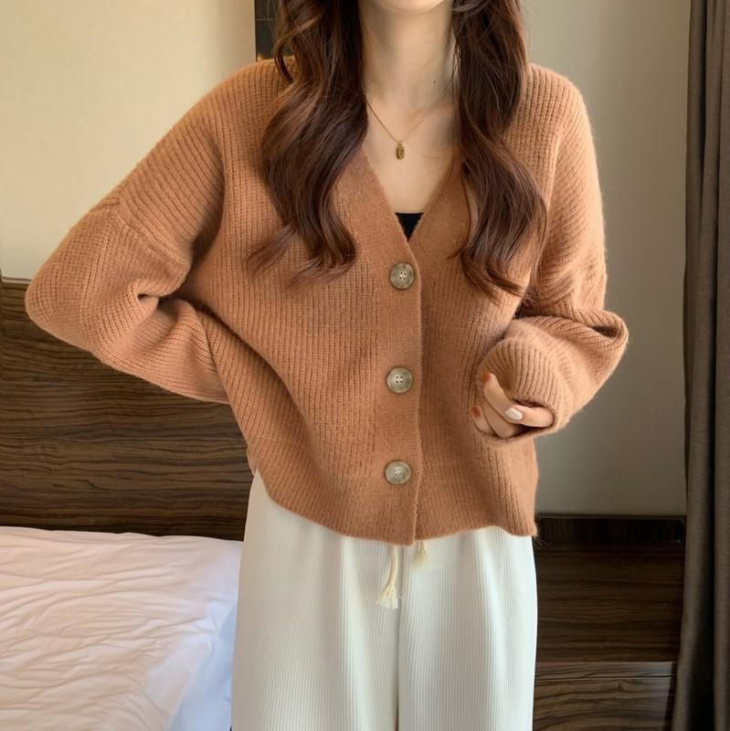 New small fresh knitted cardigan avocado green women's design sense fashion v-neck versatile sweater jacket women