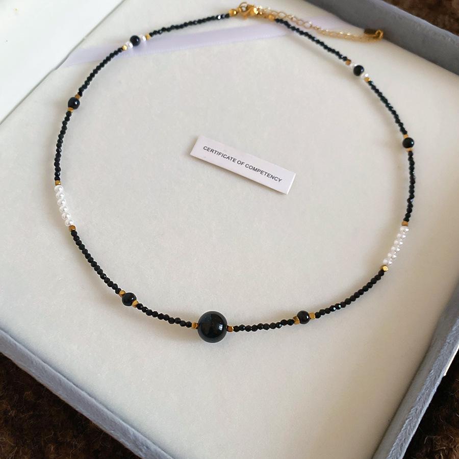 

Exquisite Black Color Glass Beads Simulated Pearl Beaded Necklace for Women 18K Gold Plated Stainless Steel Strand Chokers 49cm