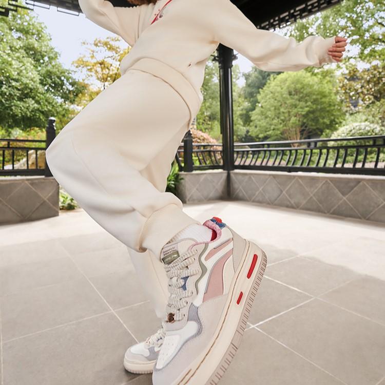 Li Ning Daily Prosperity Series Solid Color Cuffed Casual Knitted Sports Pants Women Pants Off-White AKLU028-4