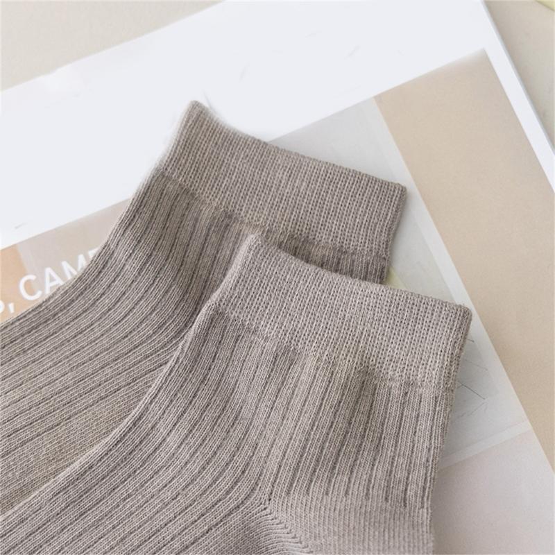 Solid Color Men Sock Spring Autumn Casual Basic Stocking Vertical Stripes Breathable Comfortable Casual Sports Socking