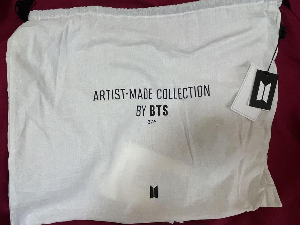 [USED] BTS JIN Pajamas with Trading Card, Size L, Black