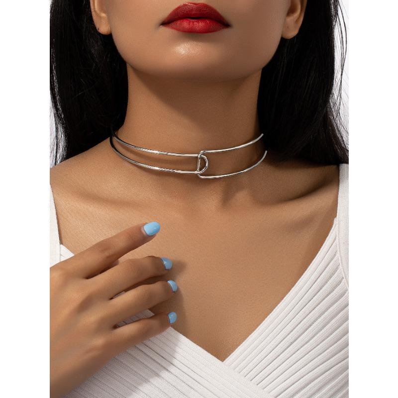 Exaggerated Punk Vintage Open Buckle Alloy Women Choker Clavicle Necklace