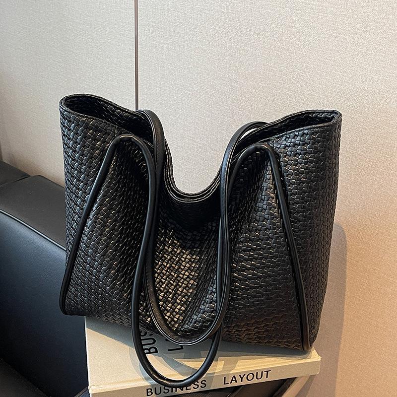 New Woven Large-capacity Underarm Tote Bag Women's 2025 Simple Solid Color Foreign Style Korean Version Lazy Style Shoulder Bag