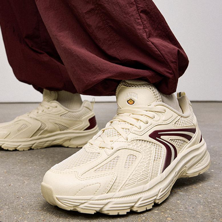 New Anta Cushioning, Slip Resistant, And Abrasion Resistant Low Top Casual Running Shoes Unisex Beige Red 922515504-1