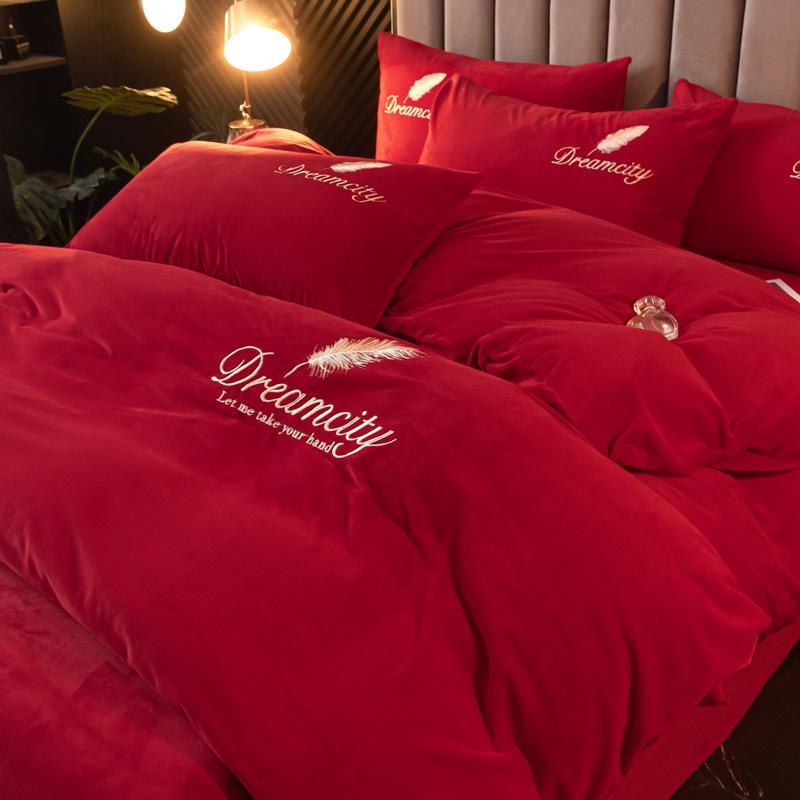 Thickened Milk Fleece Four-Piece Set, Coral Double-Sided Fleece Embroidered Crystal Fleece Quilt Cover, Bed Sheet, Bed Hat Three-Piece Set