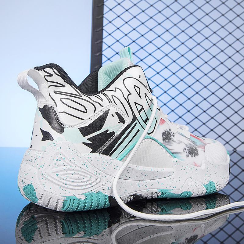 A pair of new mandarin duck basketball shoes, men's high-top combat boots, sports shoes, student cement floor actual combat trend sports shoes