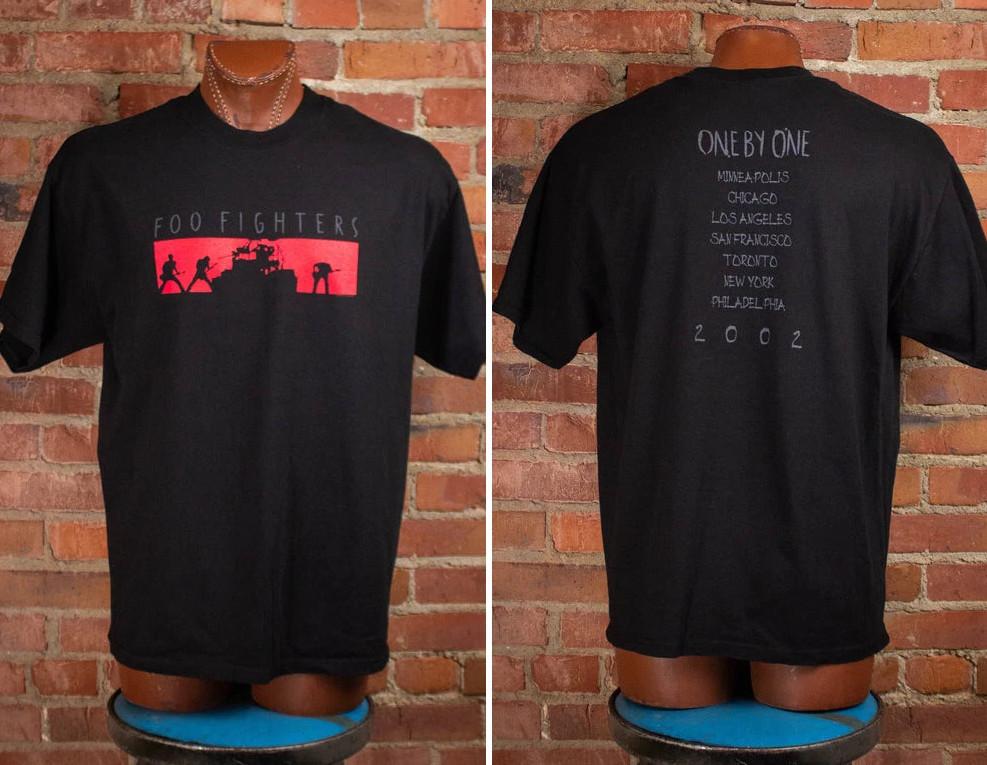 

Vintage Style Foo Fighters One By One Concert T-shirt, size S-4XL 4XL