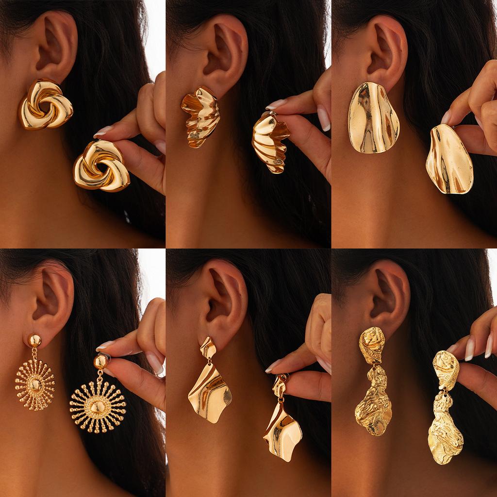 Exaggerated Pleated Metal Wind Geometric Earrings Fashion Simple Sun Flower Irregular Stud Earrings Women